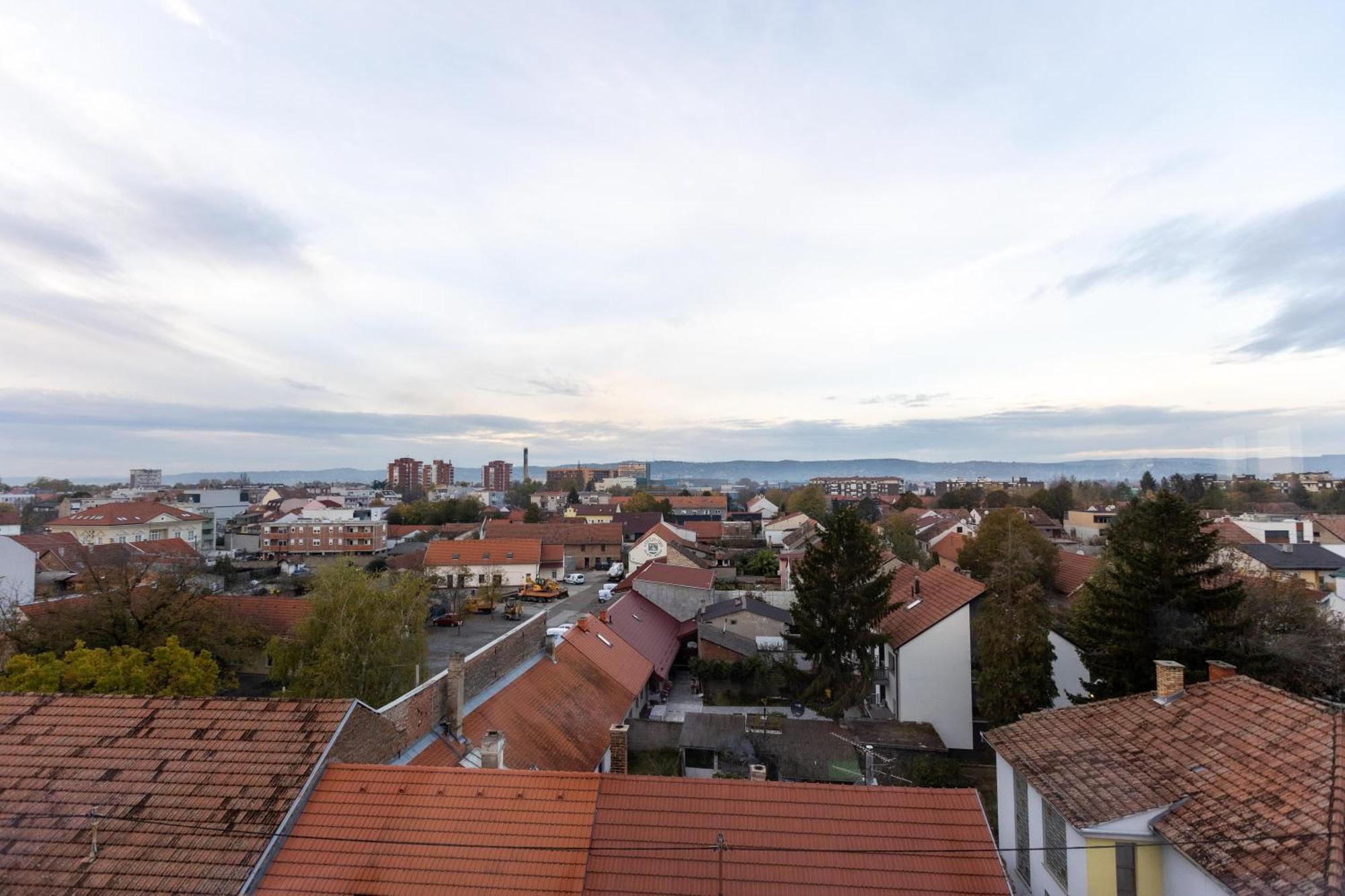 Art Hotel Slavonski Brod Exteriör bild
