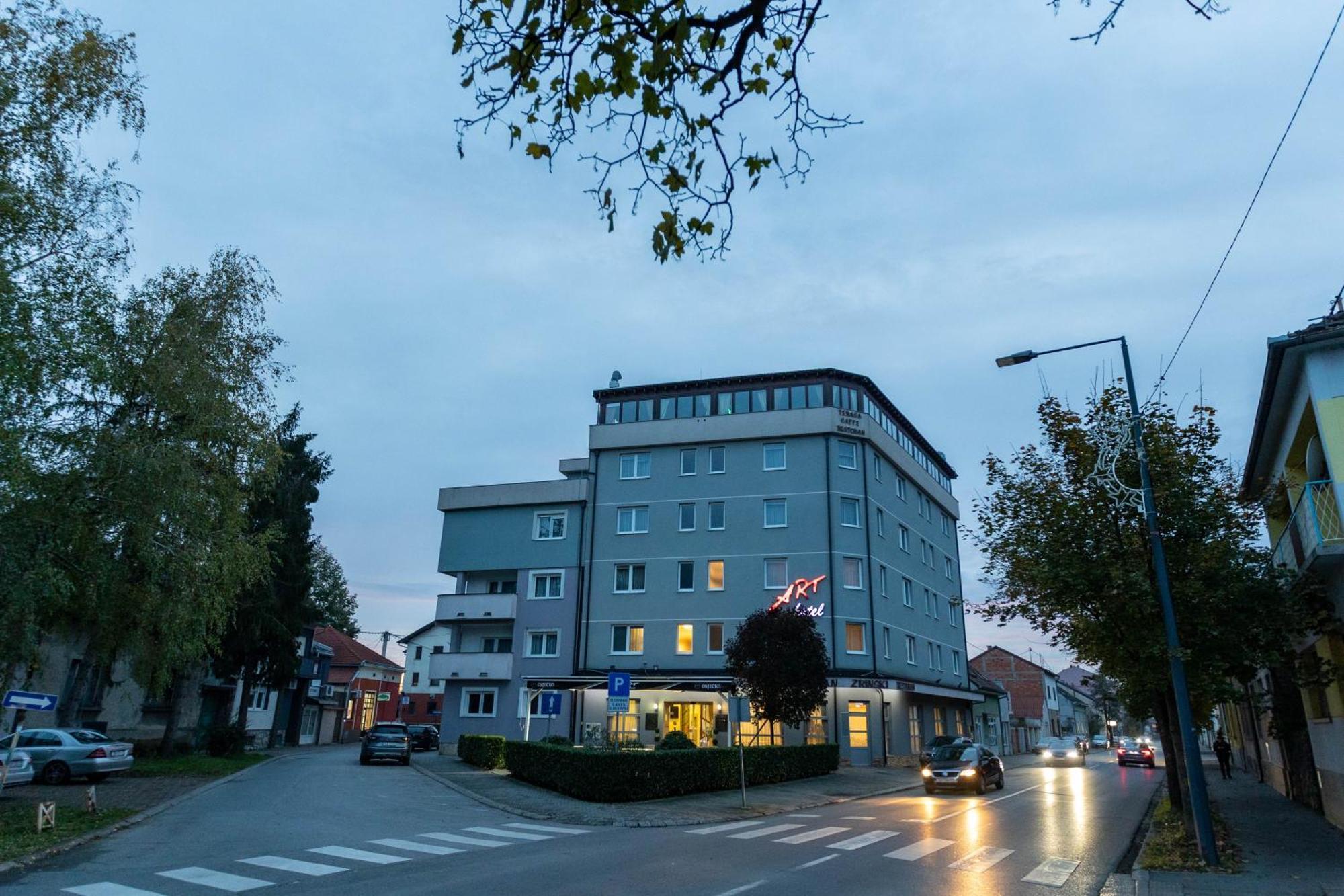 Art Hotel Slavonski Brod Exteriör bild